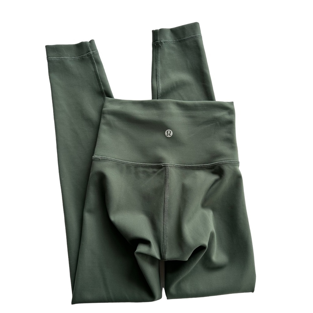 Lululemon • Wunder Train High-Rise Tight 25"
Algae Green